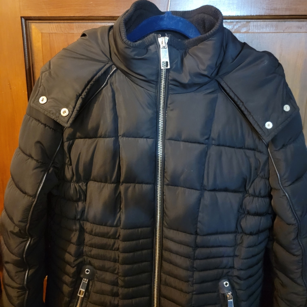 Guess Jacket - Picture 2 of 7